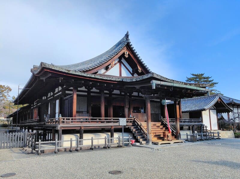 法隆寺聖霊院