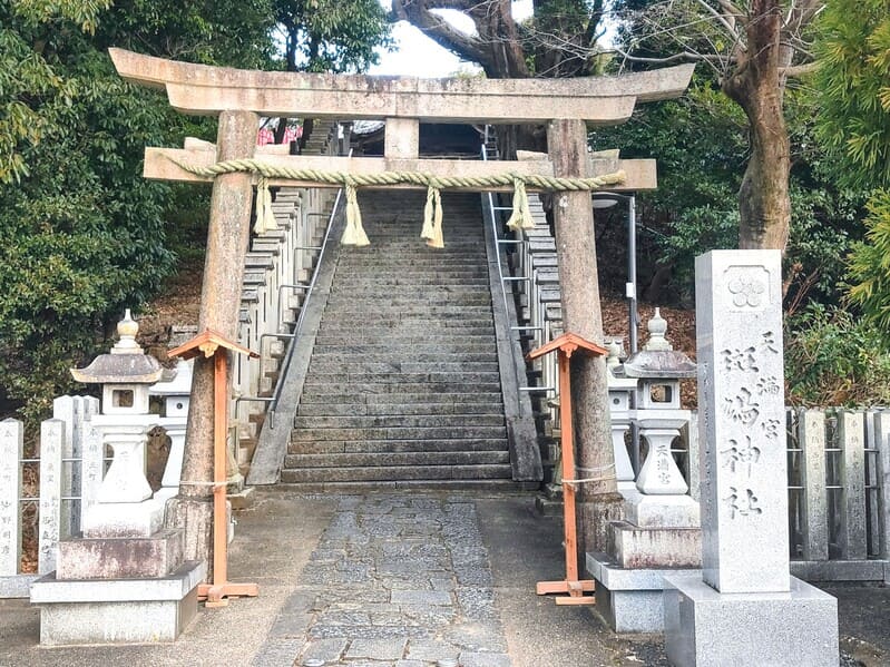 斑鳩神社