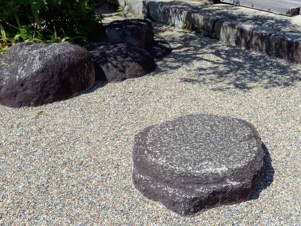 飛鳥寺中金堂礎石