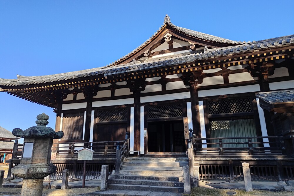 東大寺法華堂